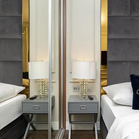 Glossy G244 Apartment *