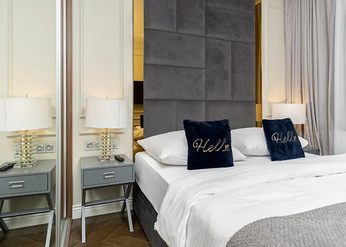 Glossy G244 كراكوفيا