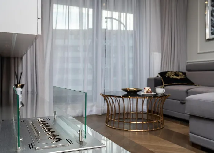 شقة Glossy G244 *